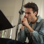 Chanteur Vango!